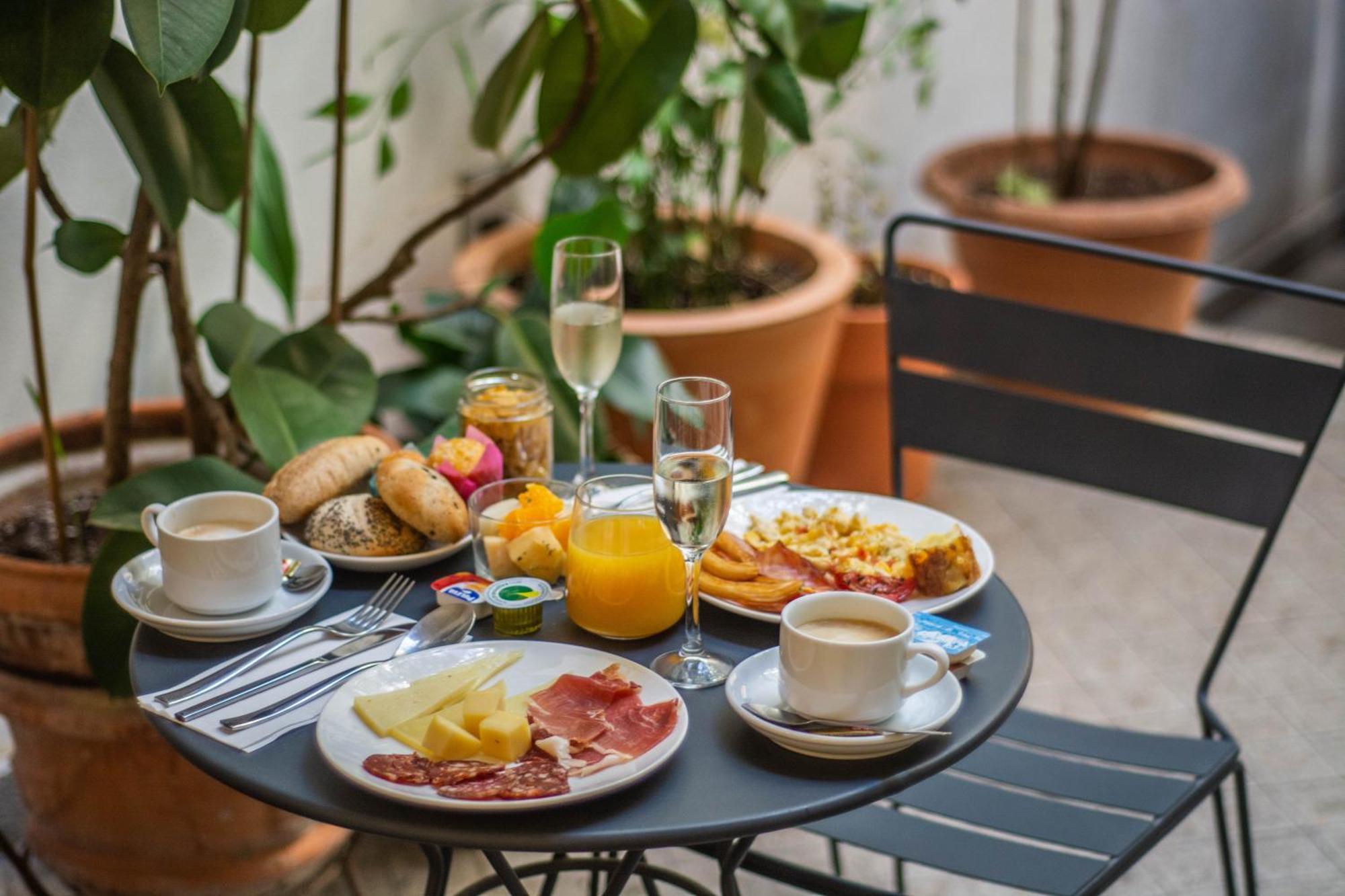 Apartamentos Boutique Vida Севилья Экстерьер фото